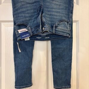 Old Navy Women’s High Rise Extra Skinny Blue Jeans NWT size 2